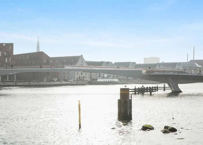 Charmerende Lejlighed Ved Nyhavn 1 Sal